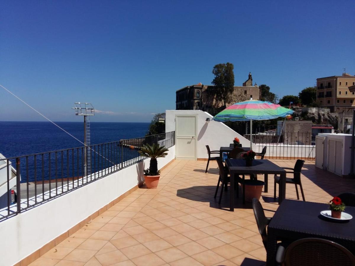 Lipari Centro Storico Flat 7 Min From Port Apartman Kültér fotó